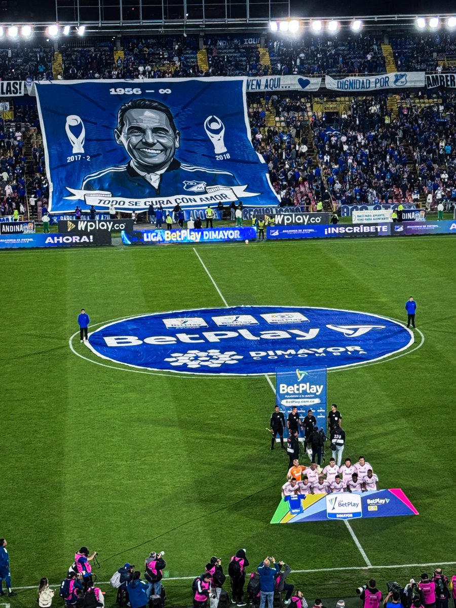 El legado de Miguel Ángel Russo en Millonarios va mucho más allá de dos títulos. La frase “todo se cura con amor” quedó marcada en la historia del club. Ⓜ️💙