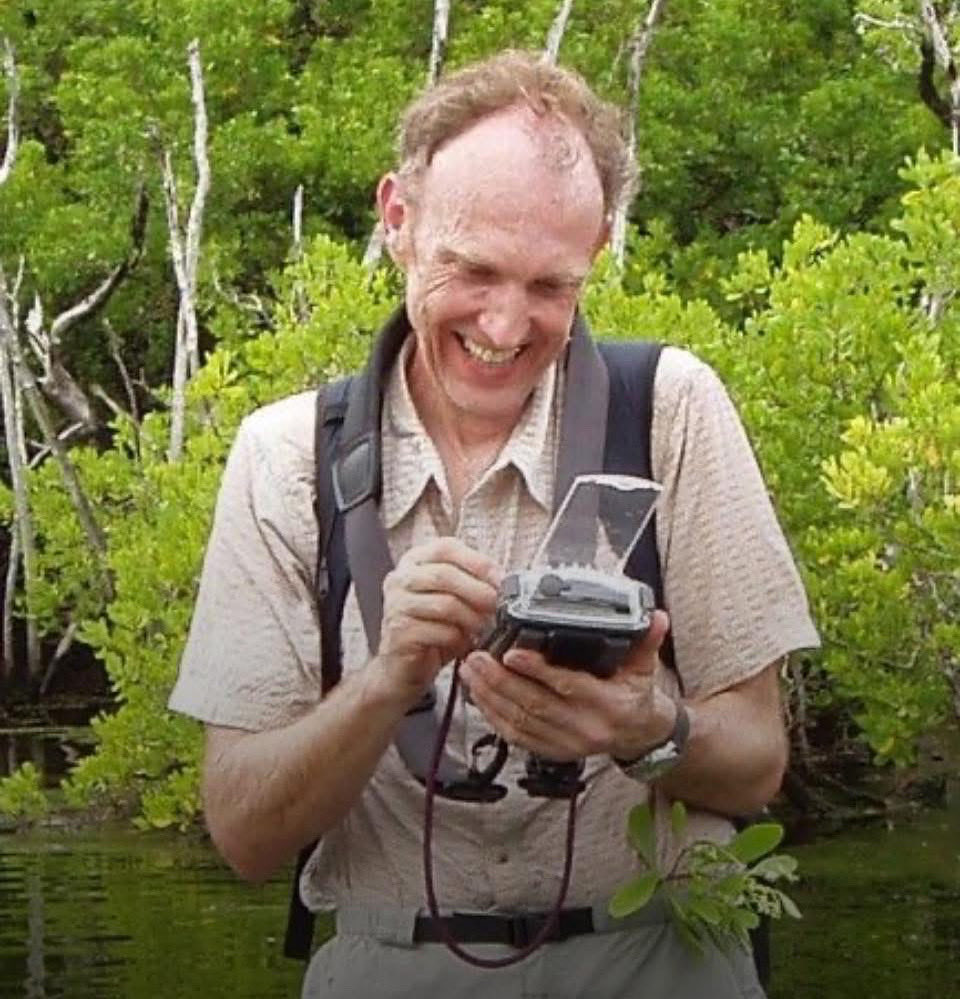 Chagos Conservation Trust (@chagostrust) on Twitter photo 🗓️ SAVE THE DATE: Thursday 30 October, 7.30pm - 9pm 🕘 
Our next online Members' Talk, 'Plants of the #Chagos', will feature a presentation by our Trustee and Scientific Advisor Dr Colin Clubbe, Royal Botanic Gardens Kew's Snr Research Leader ⬇️
kew.org/science/our-sc…
Contd ⬇️ 🗓️ SAVE THE DATE: Thursday 30 October, 7.30pm - 9pm 🕘 
Our next online Members' Talk, 'Plants of the #Chagos', will feature a presentation by our Trustee and Scientific Advisor Dr Colin Clubbe, Royal Botanic Gardens Kew's Snr Research Leader ⬇️
kew.org/science/our-sc…
Contd ⬇️
