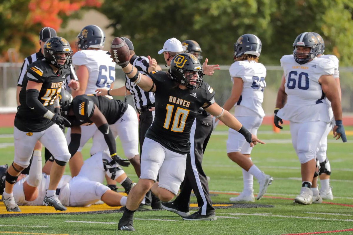 jwarde08's tweet image. I am blessed and honored to receive my first scholarship offer from Ottawa university to continue my athletic and academic career.

#Otteron 

@CoachJRupnow @OttawaBravesFB