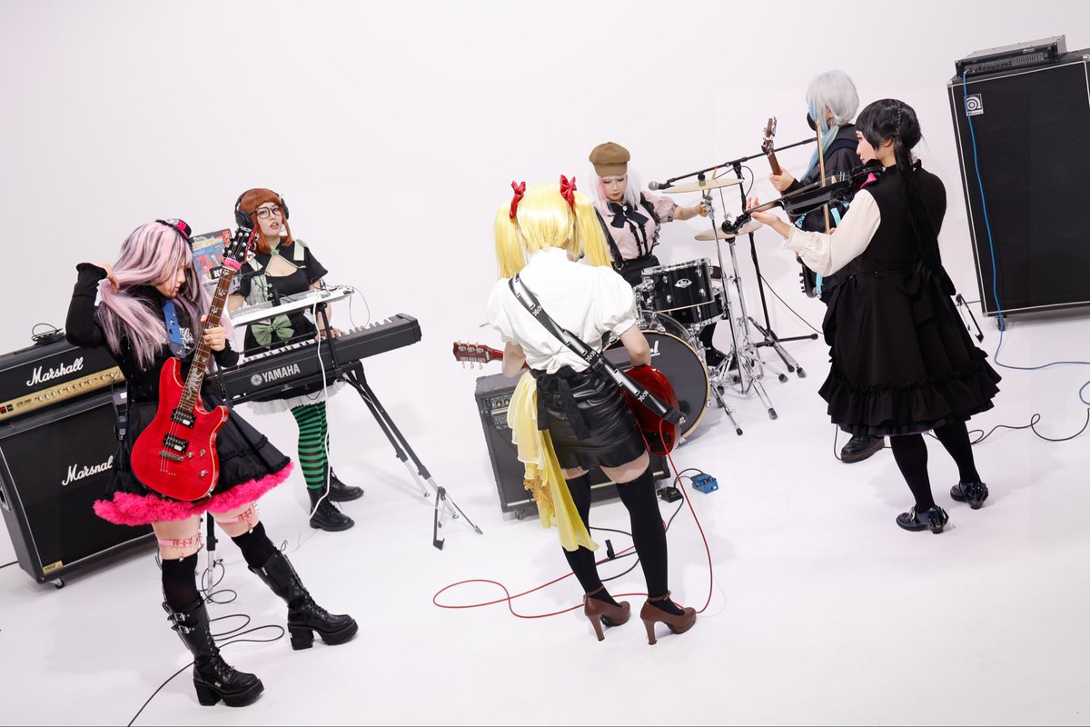 10/22はニーハイの日です(ゆかぱんP) (@YukariPunk) / Posts / X