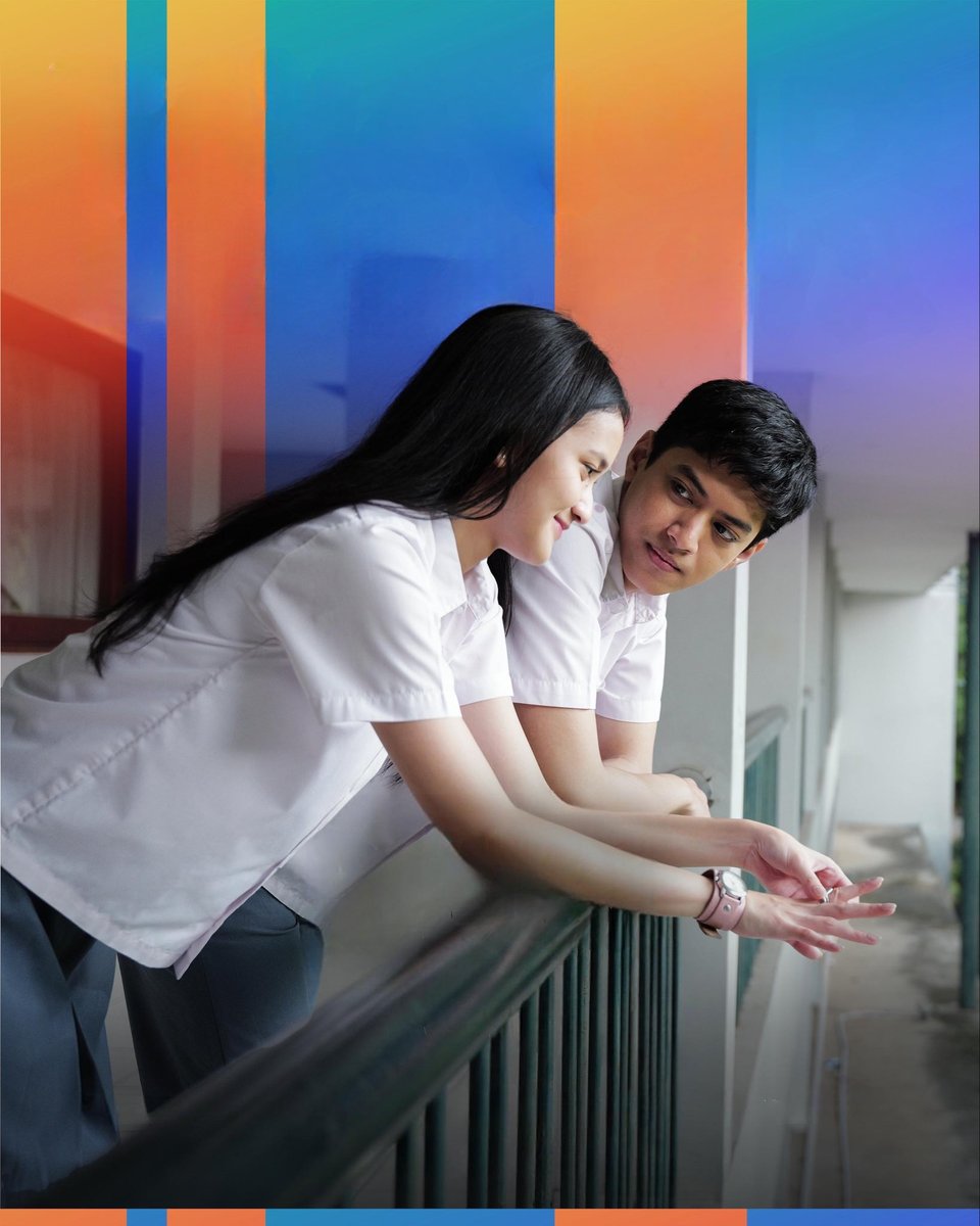 find a man that looks at you the way rangga looks at cinta ♥️

#filmranggacinta