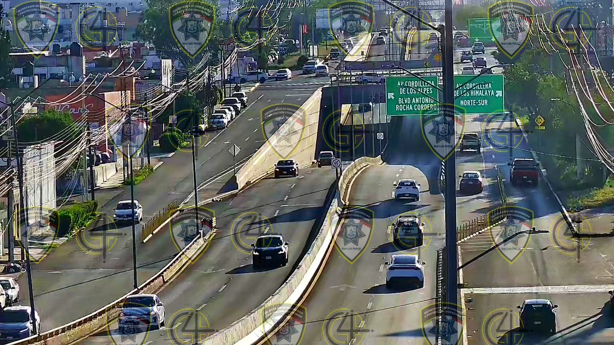 SSPCSLP's tweet image. ⚪️🔵 #ReporteVial 🚨#VialidadSLP 

⚠️Actualización 

✔️Se libera en su totalidad la circulación vehicular en Salvador Nava Mtz., ambos sentidos 

✔️Se libera av. Chapultepec y circuito Potosí 

✔️Se liberan inmediaciones de la Facultad de Economía 

⛔️Permanecen cierres en…