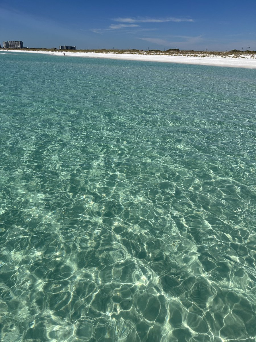 Beautiful relaxing day on the Gulf in Destin🏝️😍🏝️😍🏝️ Nothing like October in Florida… before all the snowbirds arrive 😆😆😆