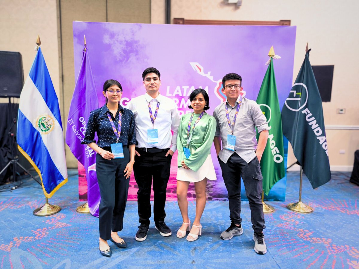 UTECuniversidad's tweet photo. #OrgulloUTEC Nuestros estudiantes representaron a UTEC en el Latam Geothermal Congress 2025, promoviendo la cooperación científica y tecnológica para el uso sostenible de la energía geotérmica
Formamos jóvenes líderes para la #TransiciónEnergética y el desarrollo sostenible. https://t.co/A9P7tqamMP