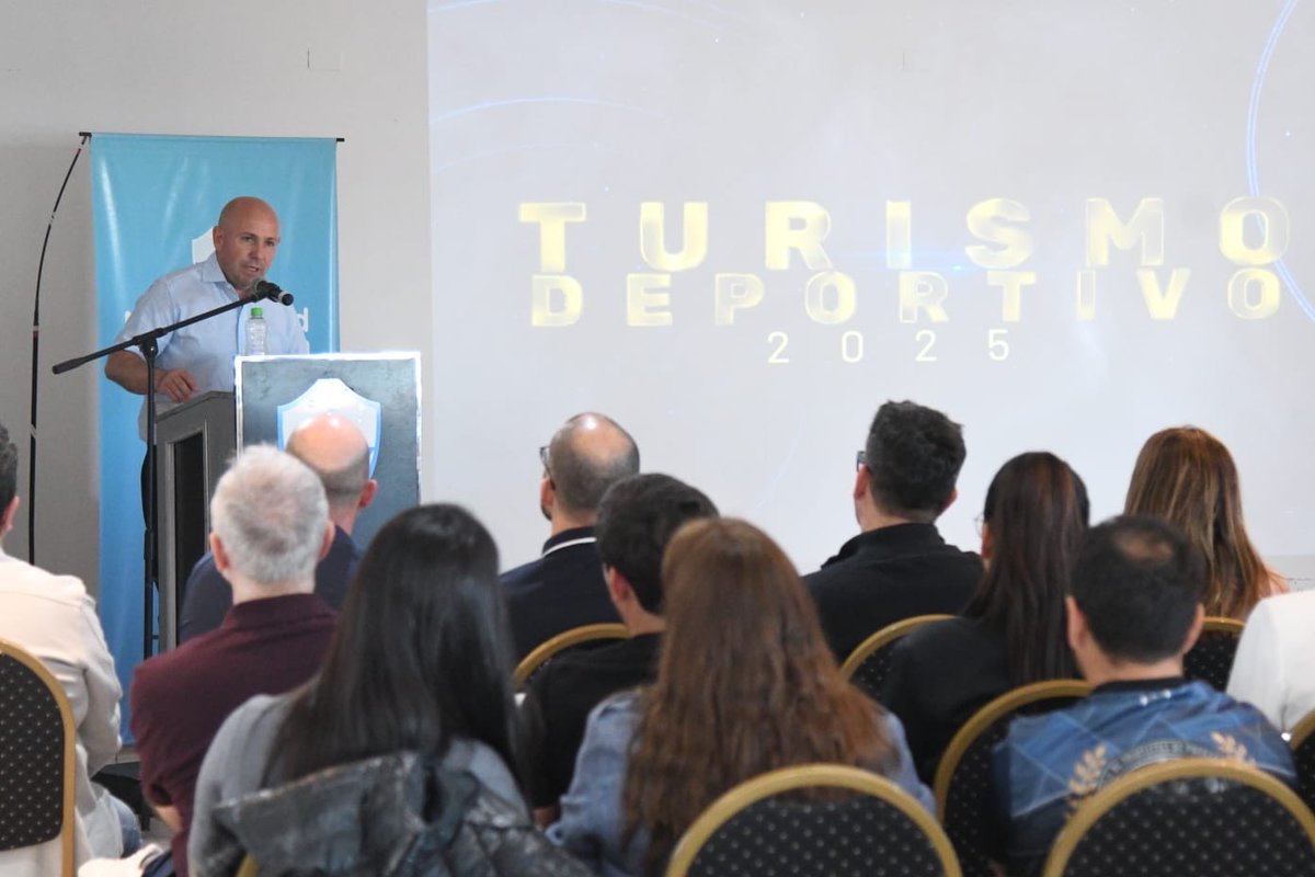 #PuertoMadryn #Politica #Turismo #Deporte

<a href="/Gus_Sastre/">Gustavo Sastre</a> encabezó la entrega de reconocimientos de Turismo Deportivo
<a href="/cecipavia/">Ceci Pavia</a> <a href="/diegotemadryn/">Diego Gonzalez</a> <a href="/madryntravel/">Puerto Madryn</a> <a href="/VueltaBallenas/">Vuelta Ballenas</a> 

noticiaspmy.com/gustavo-sastre…