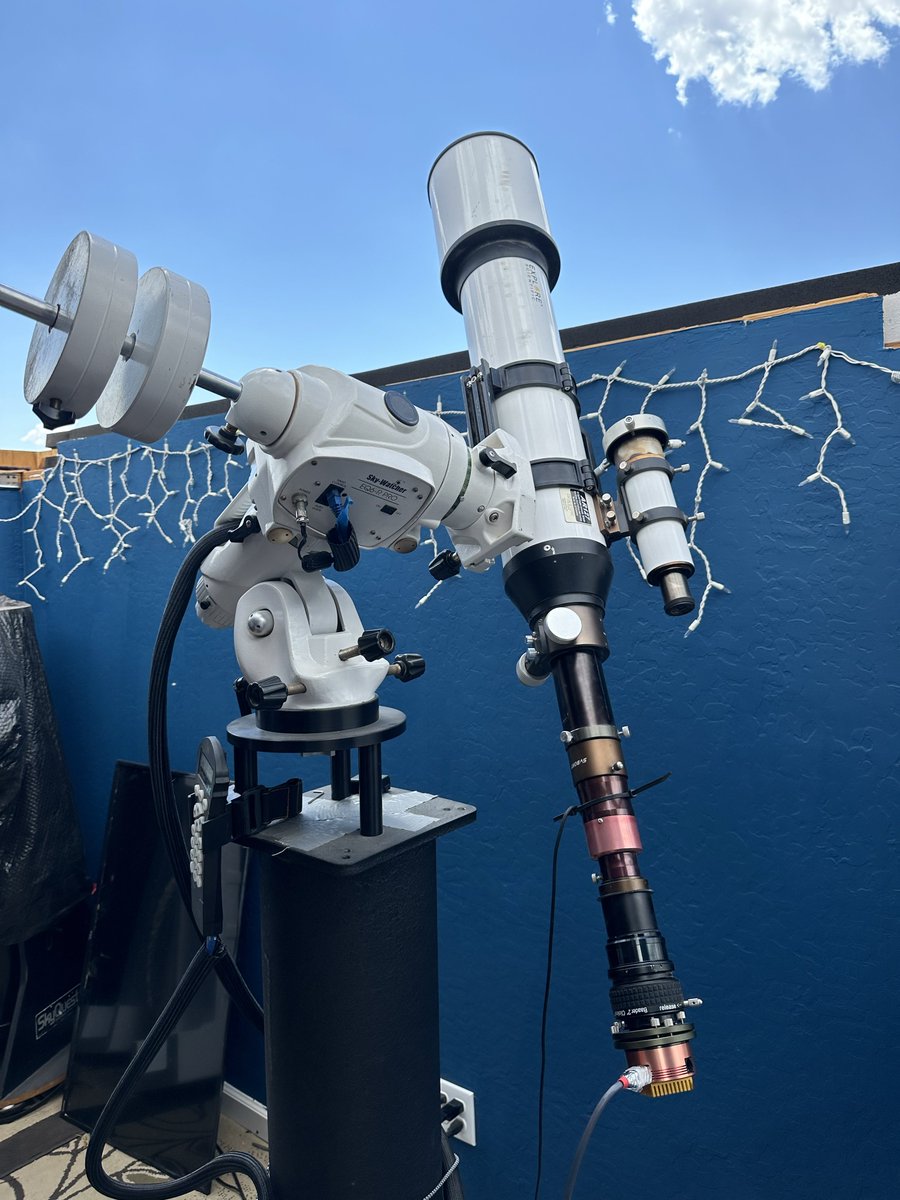 AJamesMcCarthy's tweet image. This is the telescope I used for this shot btw. Modified to see a very tight bandpass of light, which is why I can see the details in the solar chromosphere safely.