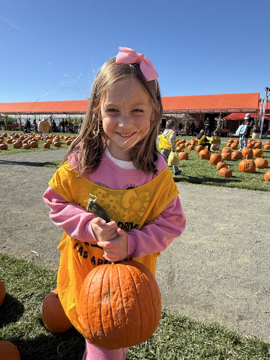 We had so much fun on our trip to White Post Farms! 🧡🎃🍂