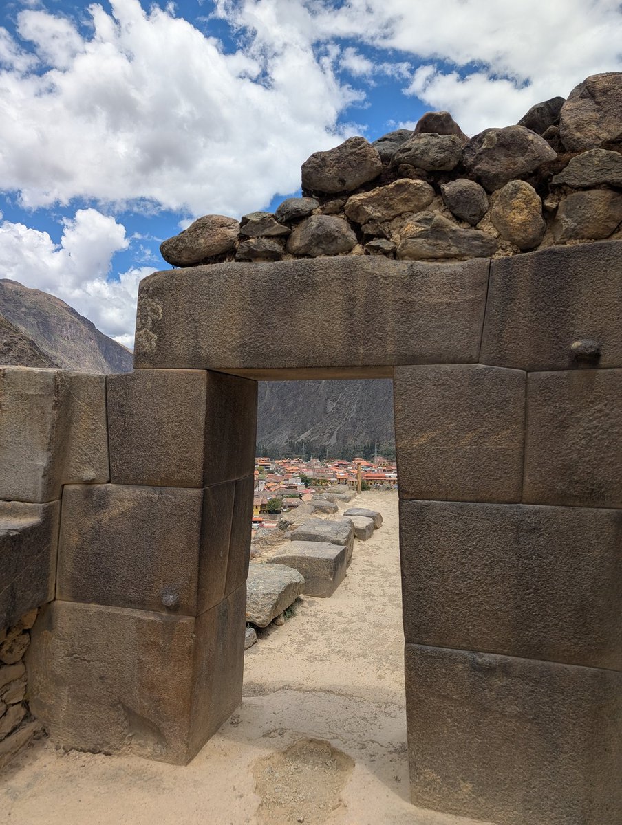 DefensorAstra's tweet photo. Just got back from horseback riding in/around the Sacred Valley in Peru &amp; saw Ollantaytambo &amp; Machu Picchu for myself @derek__olson @Nerdrotics @QTRBlackGarrett @xraygirl_ Stone work is fascinating w/clear delineations between styles &amp;/or levels of capability.

At Ollantaytambo: https://t.co/zb1ZqRmcdf