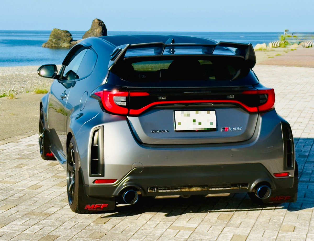 Mudflap_Factory's tweet image. 黒色マッドフラップに赤ロゴ⬛️+🟥
とても人気だし、めちゃカッコいい😎
最速でお届けします👩💻✨
➡️ mff-japan.com
miumiu姫👸❤️さん@miumiuGR 
📷ありがとうございます😊
#ZC33S #スイスポ #GRヤリス #マッドフラップ #VAB #GRB