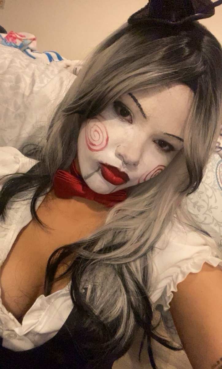 wallet4rosalie's tweet photo. i want to play a game 🌀 https://t.co/aZVWWZwBps