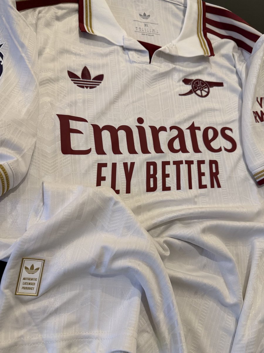 Arimantelman's tweet image. 🚨🚨 SORRRTEOO 🚨🚨

Volvimos, claro que si.
Gracias a los amigos de grkits5.com sorteamos esta belleza 🎁

Para participar: seguirme y dar RT 🔃

Se sortea el sabado a la noche y automaticamente después sale un sorteo nuevo 💣💣