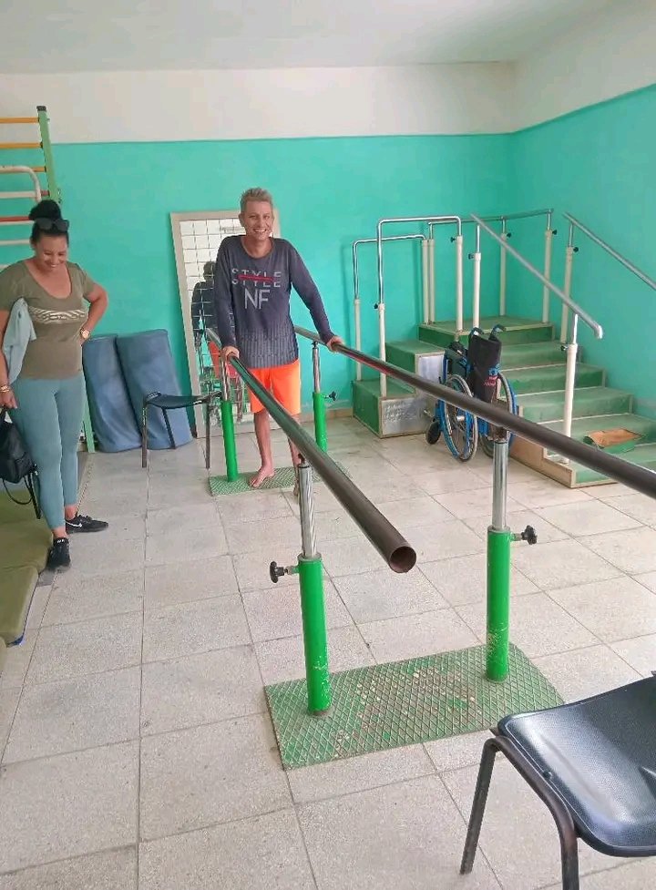Yolexy8's tweet image. El servicio de rehabilitación en el policlínico con hospitalización de #Manatí, cuenta con un servicio de excelencia gracias a la buena labor que realizan estos jóvenes quienes reciben el agradecimiento de nuestro pueblo. #Cuba, #PoderPopular, @LorenzoOsbel , @YelenysLasTunas .