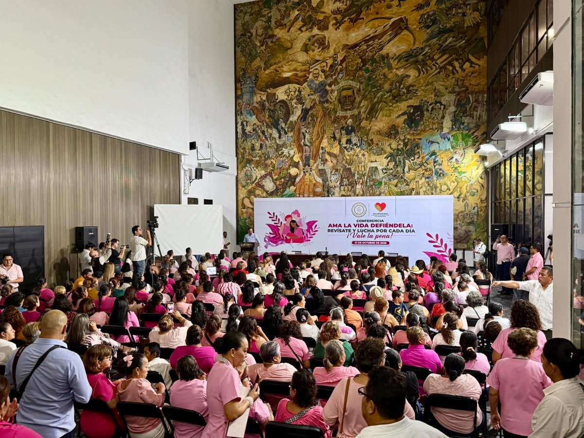 La Presidenta Honoraria del #DIFTabasco participó como invitada especial en la conferencia “Ama la vida, defiéndela: revísate y lucha por cada día ¡Vale la pena!”, organizada por el <a href="/CongresoTab/">Congreso Tabasco</a> en el marco del mes de la Lucha contra el Cáncer de Mama.