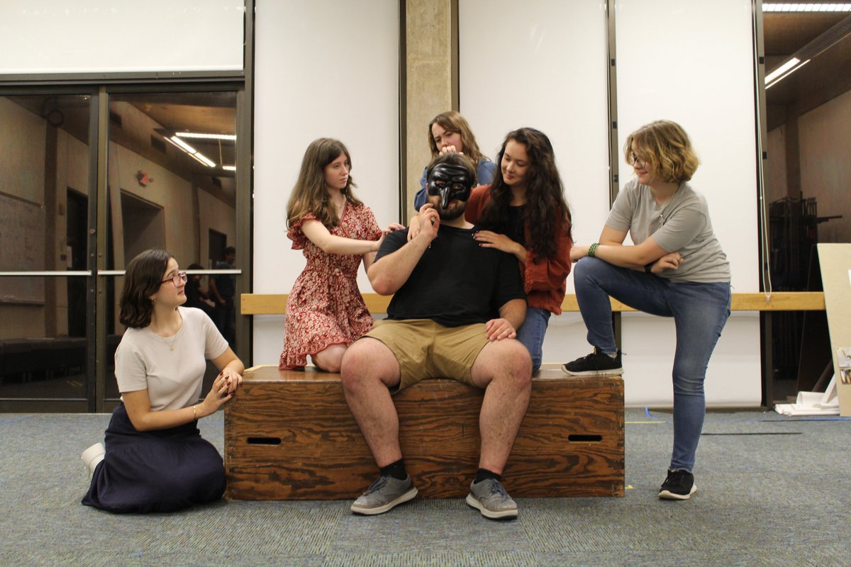 UDDRAMA's tweet image. Come see our fairies in A Midsummer Night’s Dream at the University of Dallas from October 29th to November 8th. Get your tickets below:
udallas.edu/academics/prog…

Photo Credit: Juliana Lacy