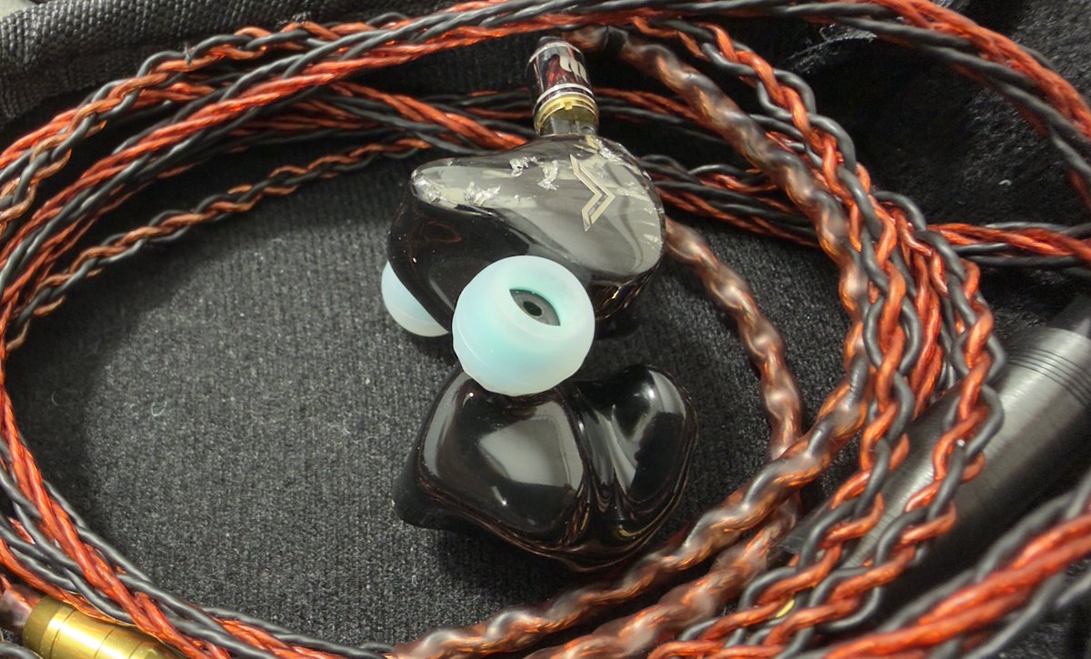 【美品】AuR Audio Neon Pro 限定カラー IKEA 美品】AuR Audio Neon Pro 限定カラー IKEA 感想】AüR Audio