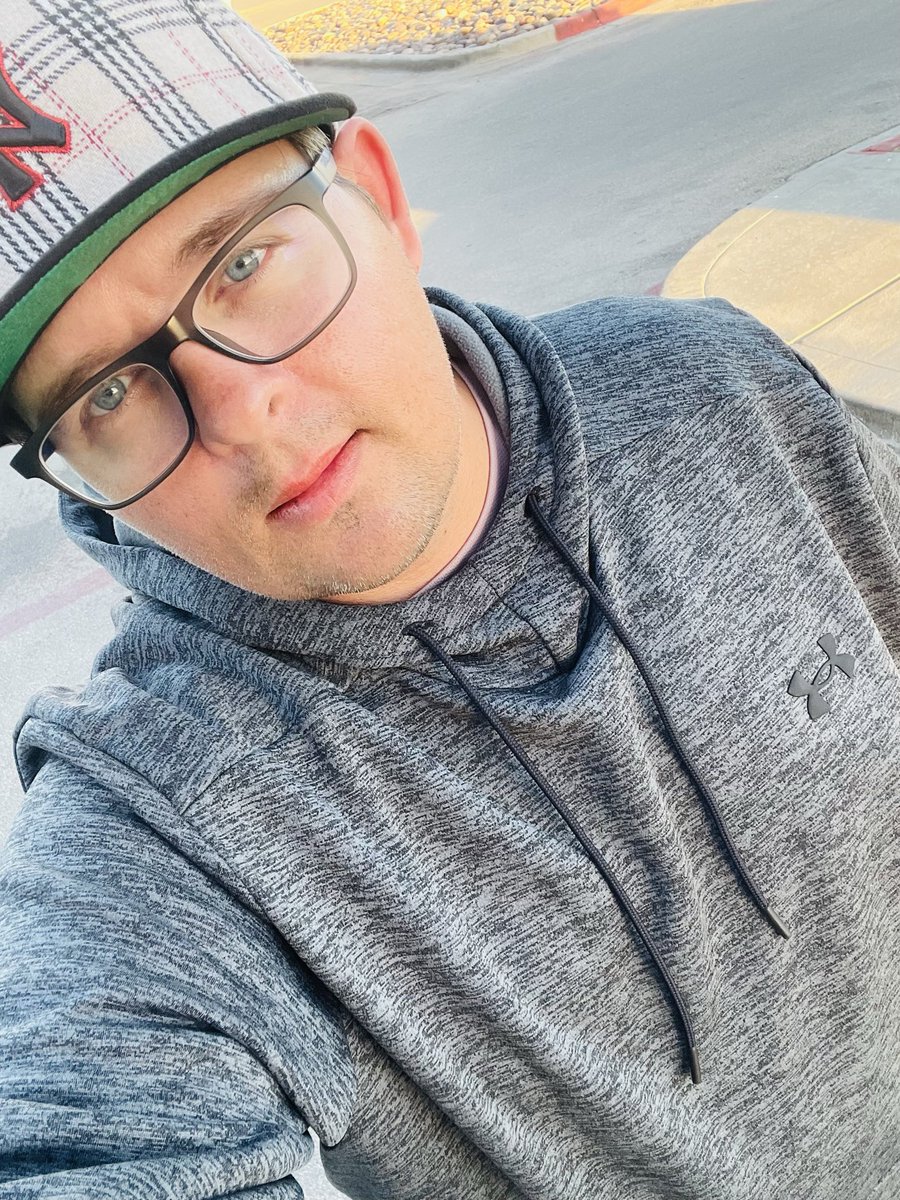 xtothes's tweet image. 145 hours worked since the 10th tired, dead tired. Ready to enjoy the evening and sleep all night and day.