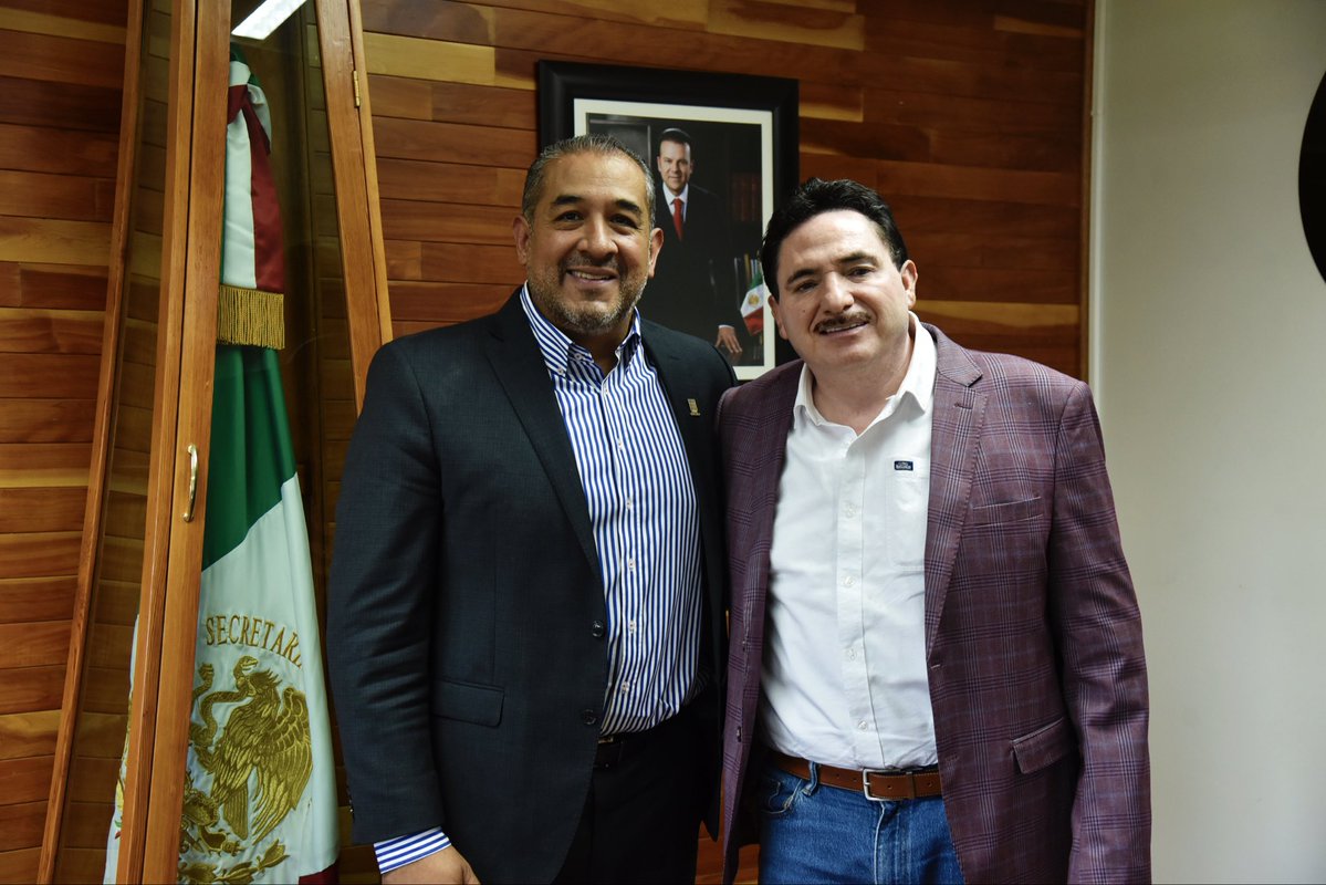 guillermoadamec's tweet image. Tuve una reunión muy productiva con el rector de la UJED, Ramón García, para seguir fortaleciendo el trabajo conjunto que impulsa la educación en Durango.
Coincidimos en que, a través del esfuerzo compartido, podemos seguir construyendo una educación que inspire📚✨