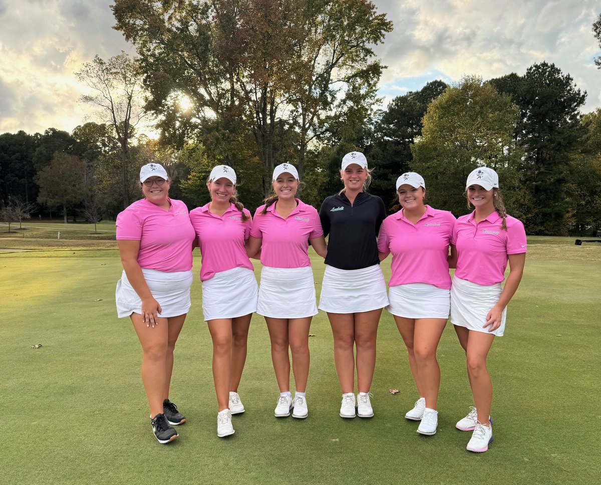 𝑩𝒐𝒓𝒅𝒆𝒓𝒔 𝑳𝒆𝒂𝒅𝒔 𝑯𝒆𝒓𝒅

Madison Borders used an Even-par 72 in the 2nd round to lead the Herd with a 25th place finish at the UNCG Collegiate this week.

🔗: herdzone.com/news/2025/10/2…