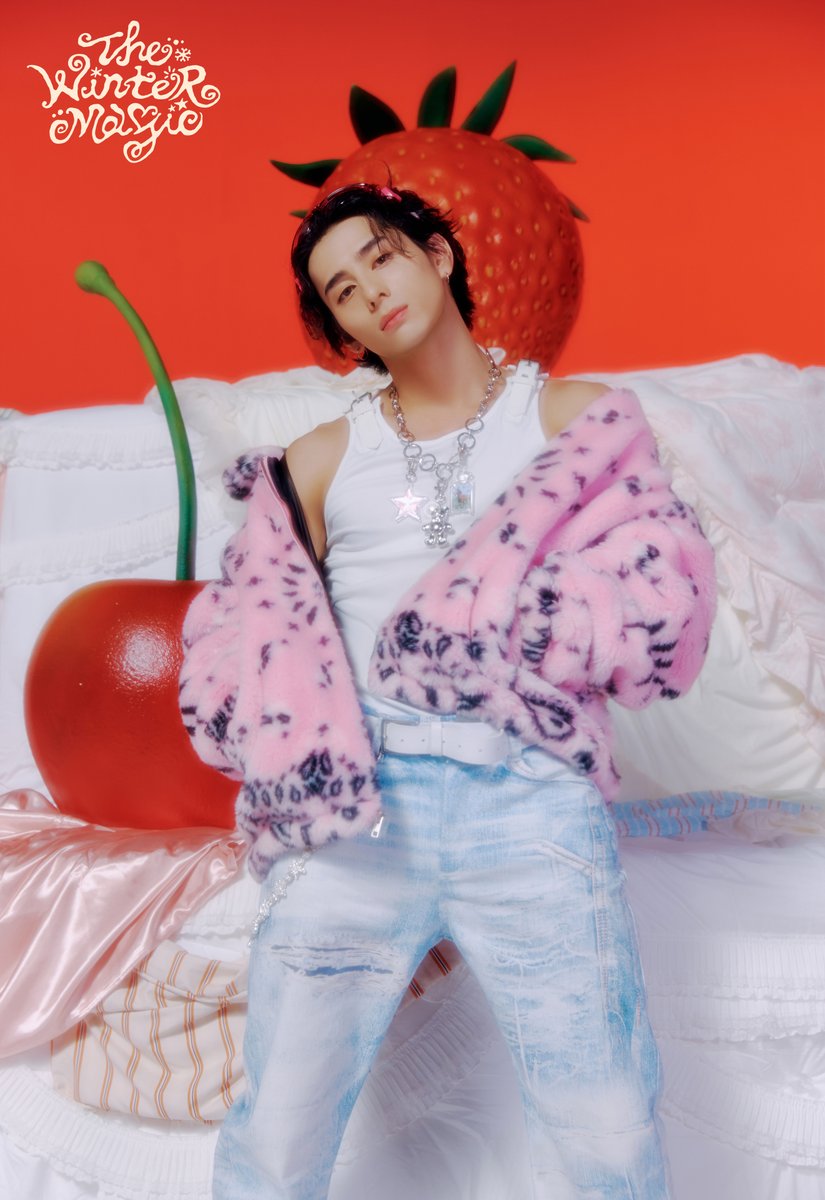 official__INI's tweet image. CONCEPT PHOTO ❄️:*・゚
: Sweet Cake ver.
#HIROTO
INI WINTER SINGLE
"THE WINTER MAGIC"
2025.11.19 RELEASE
#INI #INI_THE_WINTER_MAGIC
#ウィンマジ
#西洸人 #NISHIHIROTO