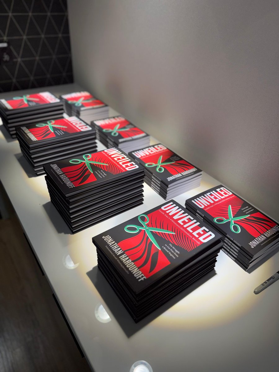 📚 A powerful evening at the "Unveiled" book launch by Jonathan Harounoff, hosted by <a href="/hamiltonsoc/">The Alexander Hamilton Society</a> &amp; MALA. 

Grateful to <a href="/JonathanHaroun1/">Jonathan Harounoff</a>  , AHS, moderator 
<a href="/themariamwahba/">Mariam Wahba</a>  Wahba &amp; all who joined to uplift the voices of Iranian women. 🇮🇷✊

#Unveiled #WomenLifeFreedom
