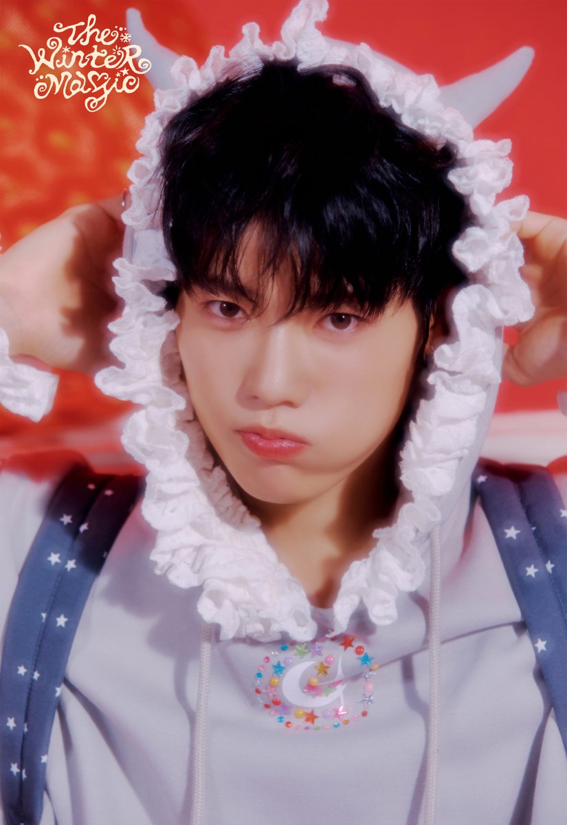 official__INI's tweet image. CONCEPT PHOTO ❄️:*・゚
: Sweet Cake ver.
#MASAYA
INI WINTER SINGLE
"THE WINTER MAGIC"
2025.11.19 RELEASE
#INI #INI_THE_WINTER_MAGIC
#ウィンマジ
#木村柾哉 #KIMURAMASAYA