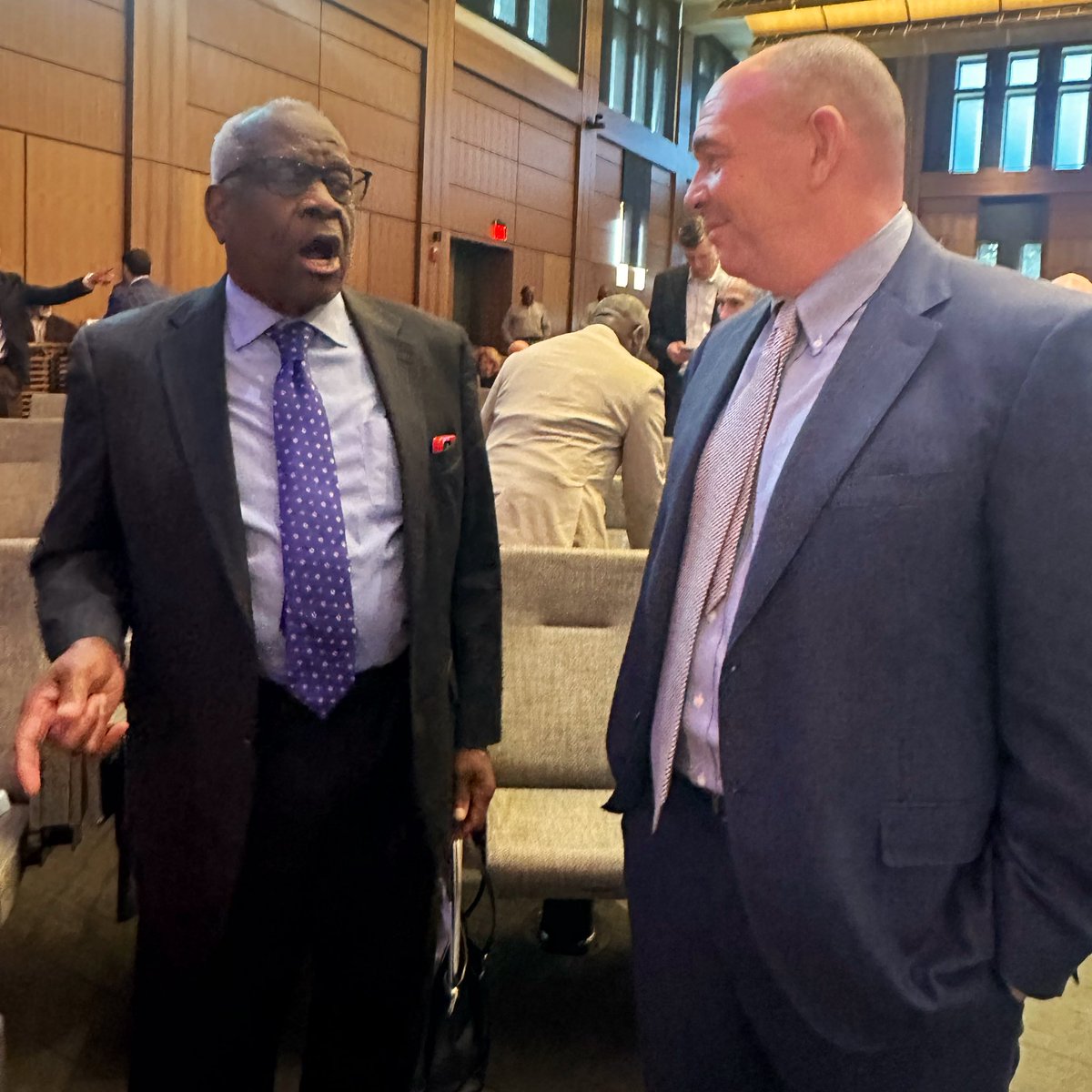 Hebro_Steele's tweet image. Highlight of the Thomas Sowell event was meeting Clarence Thomas and getting the rare opportunity to talk with him. He brought up my father and said, “Shelby Steele was the one who wrote that I was the ‘freest black man alive’ and defended me during my hearing. I will never…