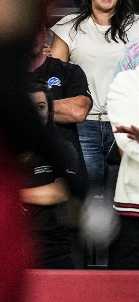 CMDeathHawk's tweet image. Why you at this game bro lmaoo