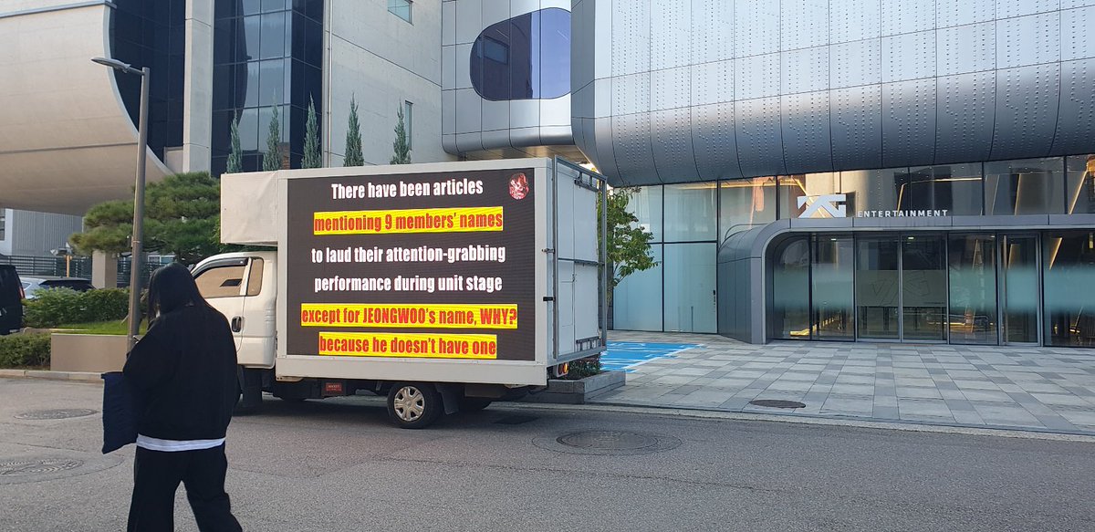 PJWLeague's tweet photo. [DAY 3]

Protest truck sponsored by @parkjeongwoocn is already in front of YG Building. 

JEONGWOO’S VOICE, YG’S SILENCE
#LetJeongwooShine #YGRespectJeongwoo #ThanksForNothingYG @ygent_official https://t.co/PvwQNsPr0p
