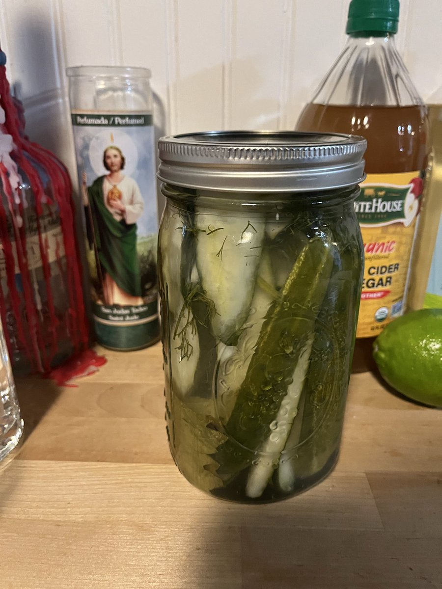 SheriffPosts's tweet image. Big dill 🥒🫙