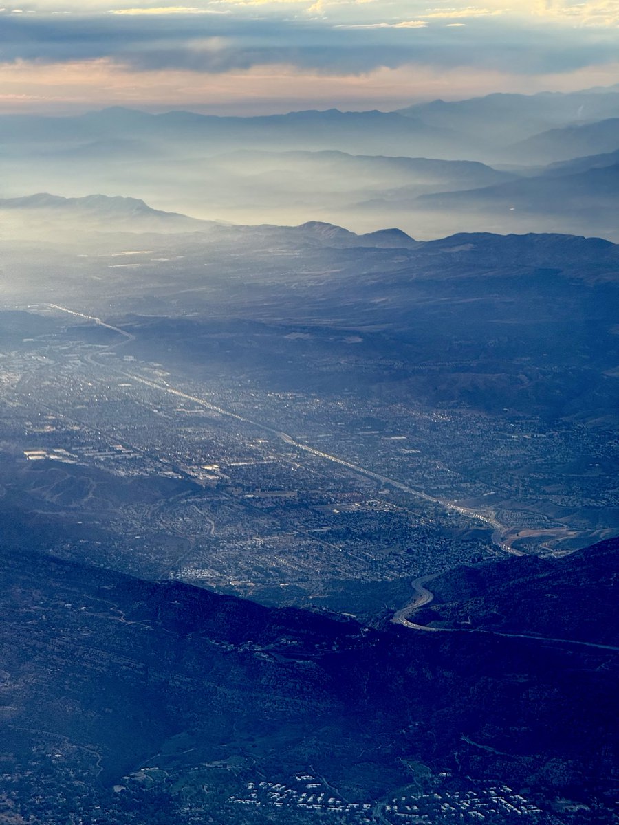 andrewculver's tweet image. Simi Valley. 🏠