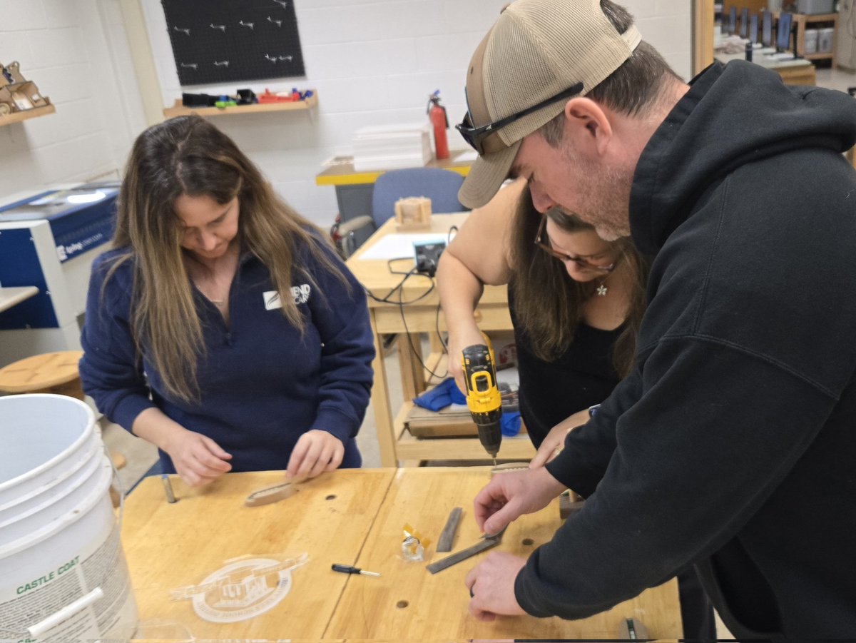 Prentice_Fablab's tweet image. Hosting another evening course for the community at @TrinityAreaSD! Adults signed up to design &amp;amp; #lasercut LED display signs from our #FabLab.
#CTETHSAdultClasses @dr_zebrasky
#kitronik @TRINITY_MLUCAS @Kitronik