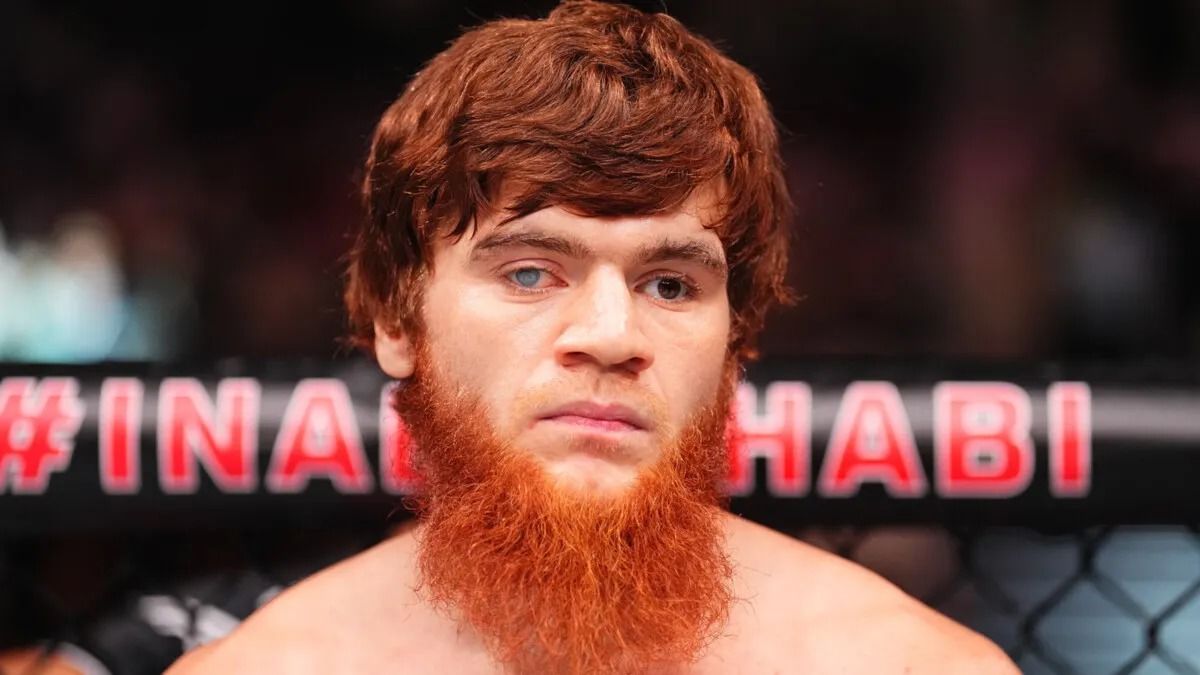 TheTrollRoblox's tweet image. Who's the WORST UFC Fighter in street fights?