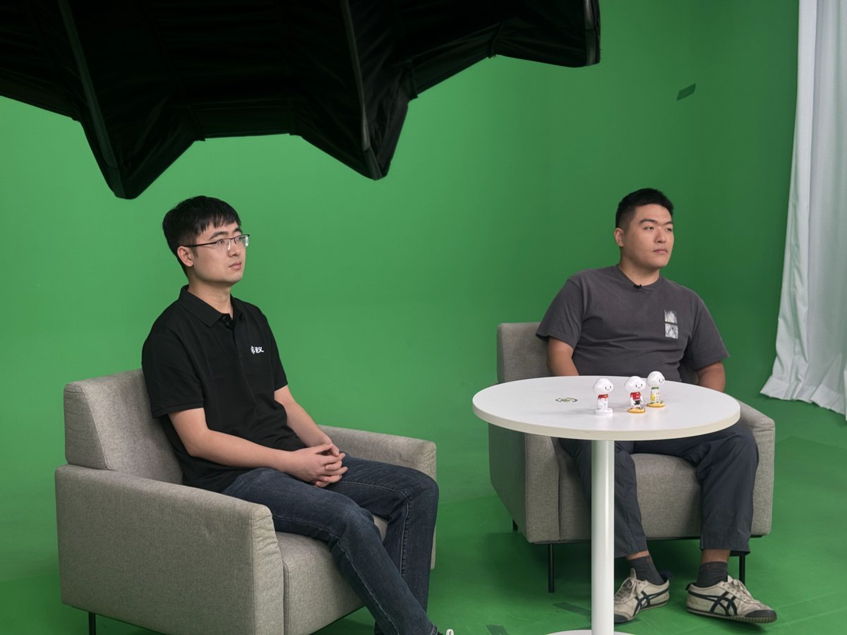 wavespeed_ai's tweet image. 🎥 Behind the scenes from the event — huge thanks to @alibaba_cloud for the kind invitation!
We had a great time recording and exchanging ideas with the Alibaba team. Excited for what’s ahead together! 🚀
#WaveSpeedAI #AlibabaCloud #AIInnovation
