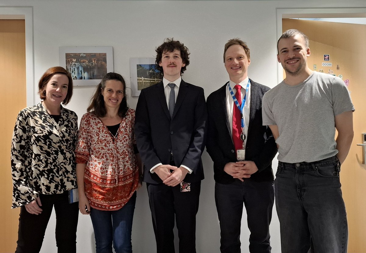 nanobayer's tweet image. Congrats Johannes Jeryczynski on his Master with flying colours!🥳

#CVD of 2D carbides!

Expertly co-supervised by 2D+ PostDoc @BernhardFickl!

Examiners Profs. Sanchez-Sanchez &amp;amp; de Oro Calderón

Happy that Johannes continues as 2D+ PhD @ERC_Research

#ProudPI

@chemistry_tuw