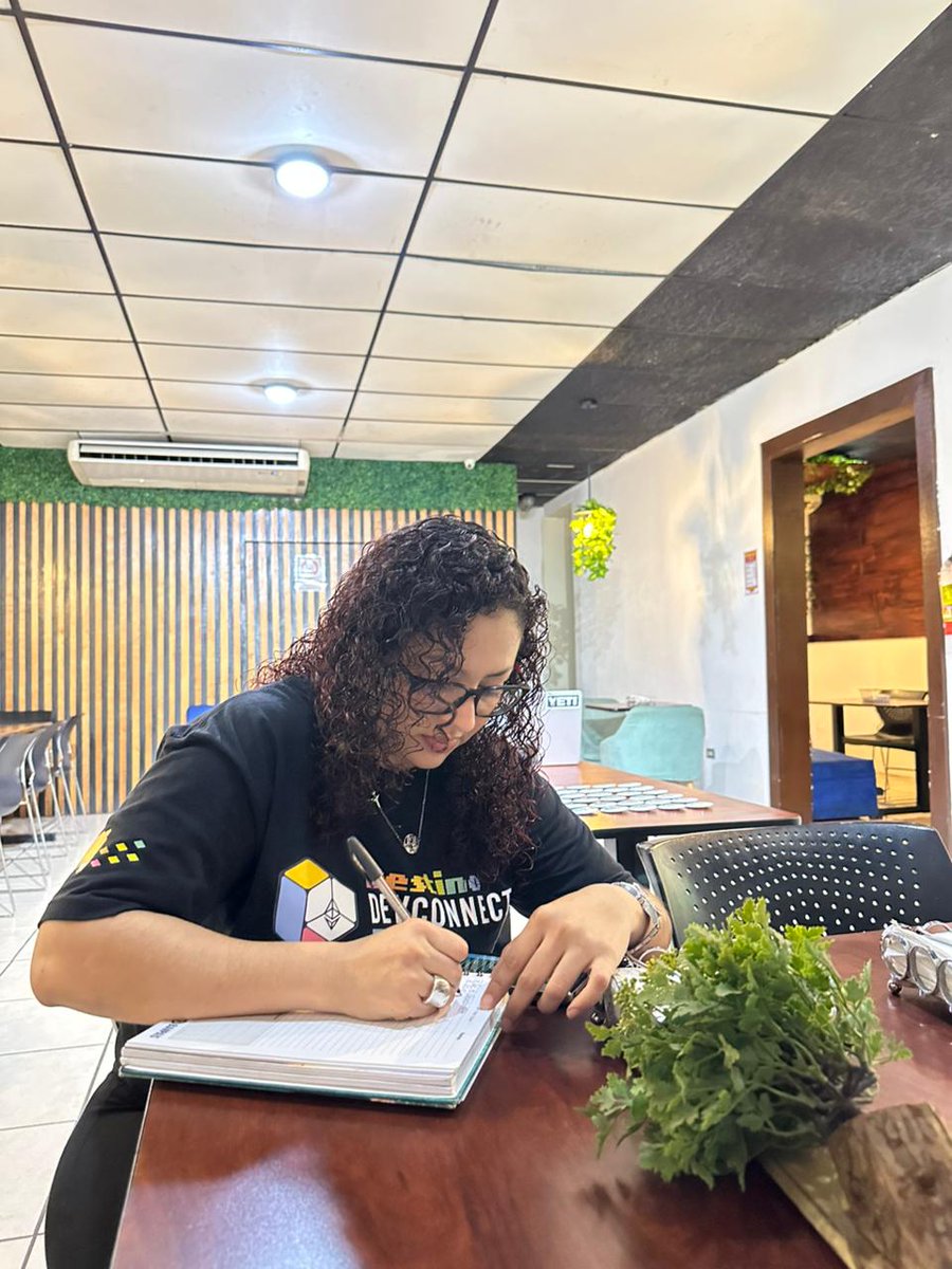 Clau🌻 tweet media