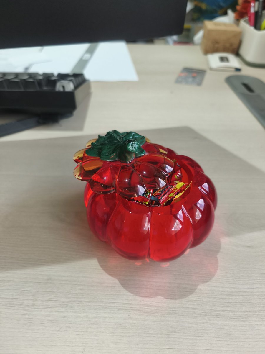 Halloween coming 🎃👻👻👻
#handmadegift
#Resin