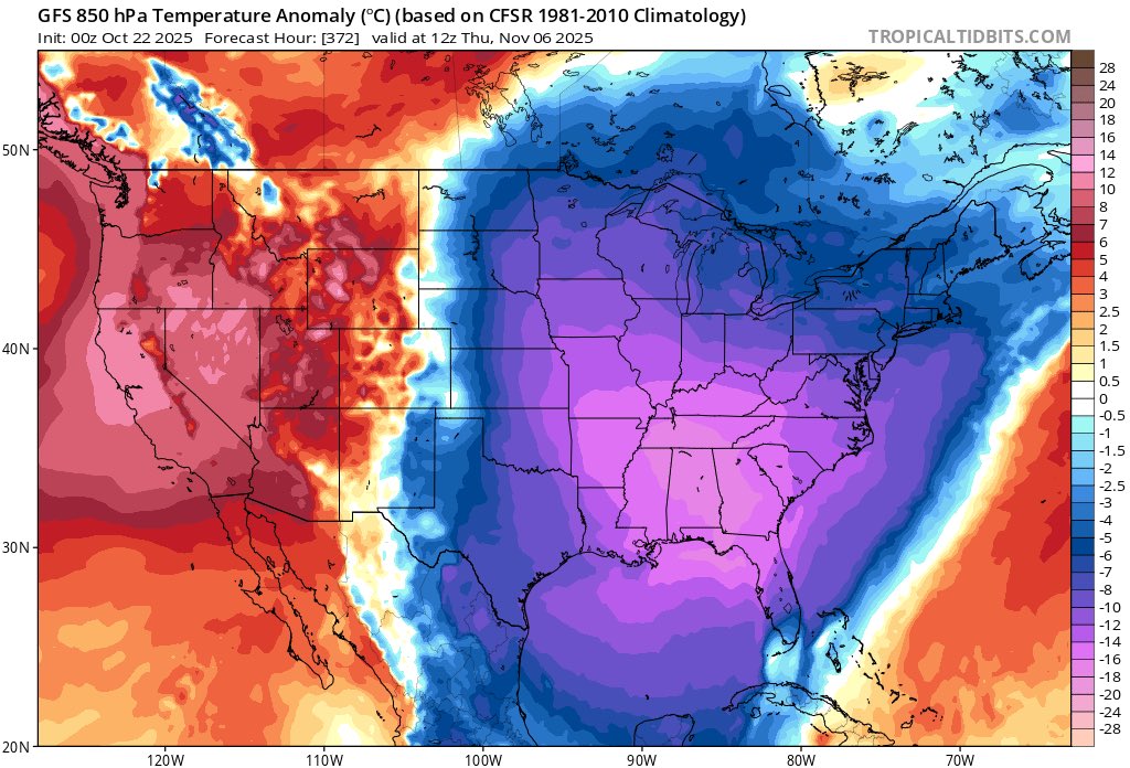 chazzzwx's tweet image. 00z GFS with a deep freeze early November 🥶

#LOCKITIN