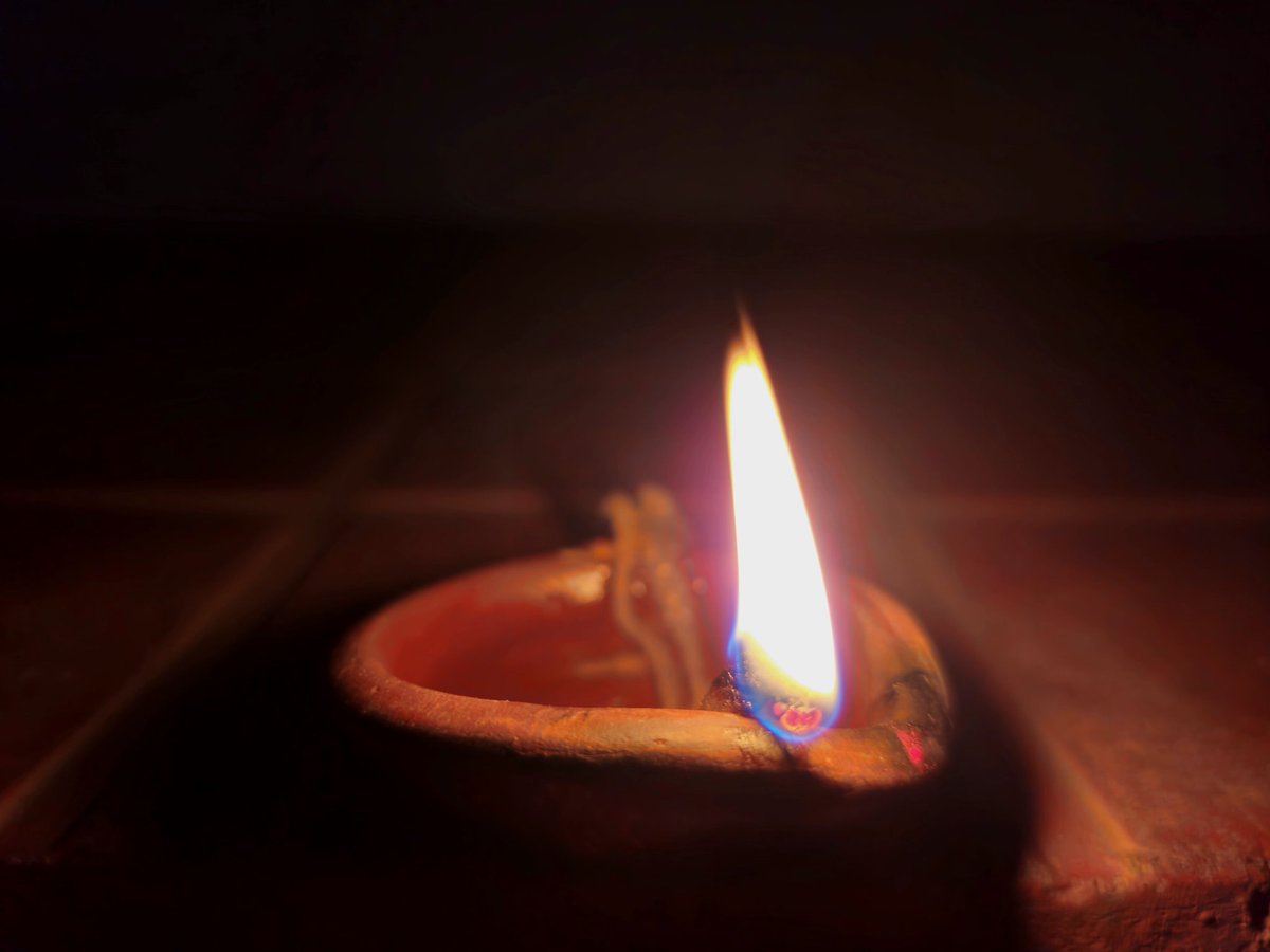SachinAcharya's tweet photo. 📸 Samsung S23 Ultra main lens 50mp mode heic, unedited
#NightFrame #photography #ThePhotoHour #StormHour #withGalaxy #ShotOnSnapdragon
@ThePhotoHour @StormHour @AP_Magazine @vsco @Snapdragon_UK @SamsungMobileSA @SamsungIndia p https://t.co/gJleBdFGjG