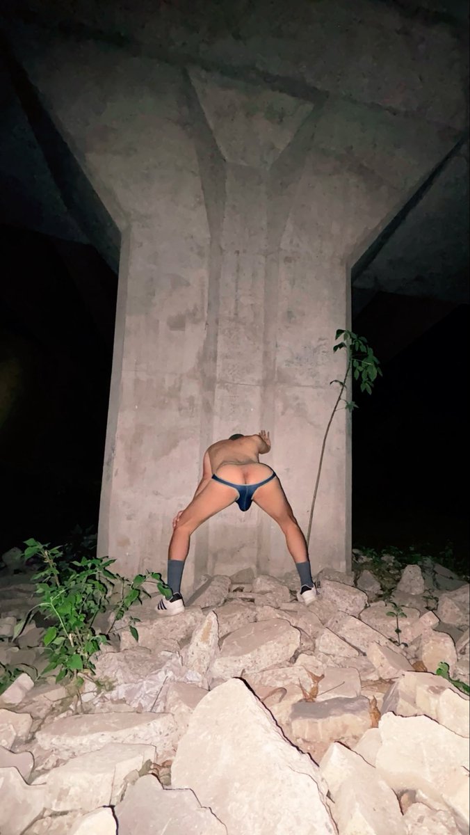 สุดท้ายเมื่อคืนก็ออกไปได้ถ่ายรูปเล่นอย่างเดียว ไม่เจอใครออกมาเล่นแถวๆนี้เลย 

#เกย์เอ้าดอร์
#เกย์เอ้าดอร์เชียงใหม่
#แก้ผ้าถ่ายรูป 
#นัดเย็ดเชียงใหม่