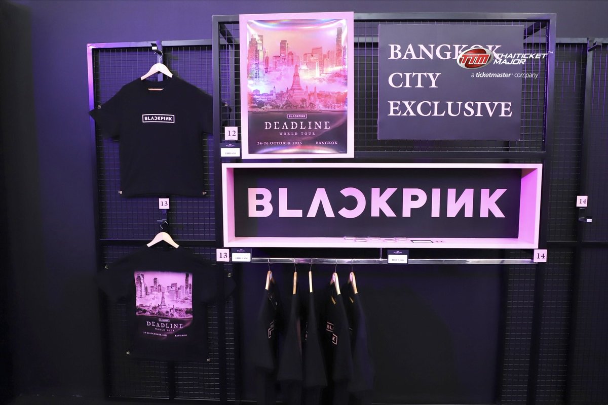 ThaiTicketMajor's tweet image. 𝐁𝐋𝐀𝐂𝐊𝐏𝐈𝐍𝐊 𝗪𝗢𝗥𝗟𝗗 𝗧𝗢𝗨𝗥 &amp;lt;𝗗𝗘𝗔𝗗𝗟𝗜𝗡𝗘&amp;gt; 𝗣𝗢𝗣-𝗨𝗣 𝗦𝗧𝗢𝗥𝗘 𝗜𝗡 𝗕𝗔𝗡𝗚𝗞𝗢𝗞

เปิดแล้ววันนี้! BLINK ชาวไทยมาด่วน! จัดเพียง 5 วันเท่านั้น ห้ามพลาดความพิเศษนี้เด็ดขาด ของน่ารัก สินค้าลิมิเต็ดรอให้ช้อปเพียบ 🖤💖…