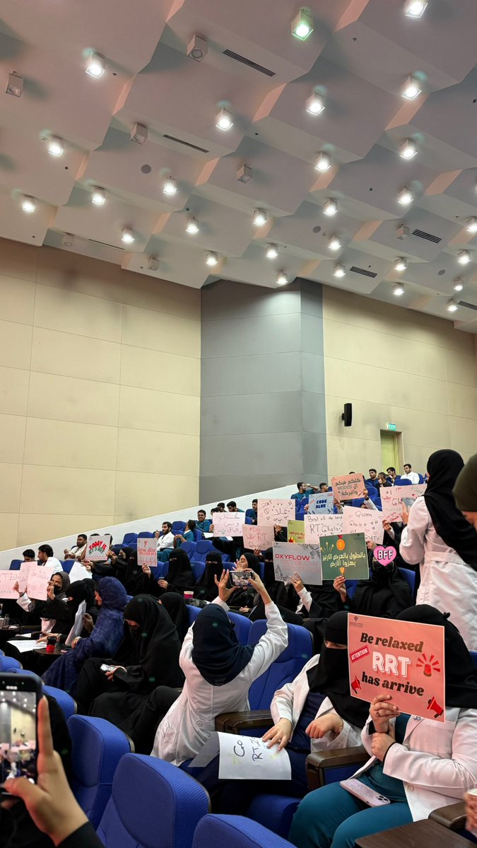 bn_2ag's tweet photo. Happy RC week dear RT’s 🫁!
How a great unforgettable day🤯…
سعيدة جدًا أول مرة اتطوع في الجامعة وبمناسبة رئوية حماسية مثل هذي🤞🏻🤞🏻
#RCweek #RT https://t.co/CyFE542Kde