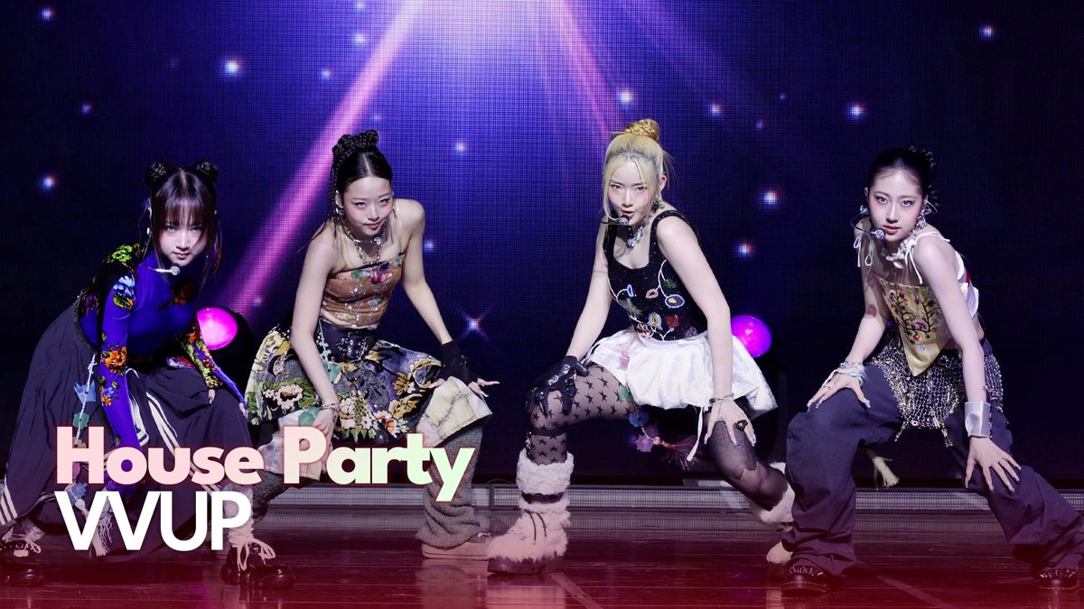 tenasia_'s tweet image. [LIVE] VVUP (비비업) ‘House Party’ Showcase Stage

youtube.com/watch?v=px-vDb…

#VVUP #비비업 #Showcase #HouseParty #하우스파티 #킴 #팬 #수연 #지윤 #Kim #Paan #Suyeon #Jiyoon