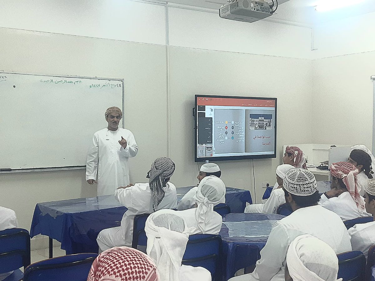 amruschool's tweet image. #مدارسنا_مستقبل_واعد 
#مدرسة_عمرو 
#تعليمية_مسندم 
#دبا 
#جيل_واعٍ_لمستقبل_رقمي_آمن 
#edugovoman 
#eduactivement 
#ictoman 
#CodeAcademy_om