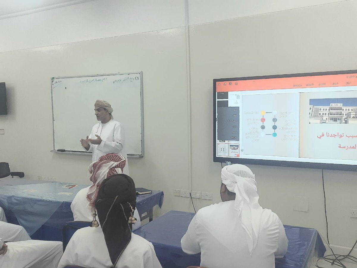 amruschool's tweet image. #مدارسنا_مستقبل_واعد 
#مدرسة_عمرو 
#تعليمية_مسندم 
#دبا 
#جيل_واعٍ_لمستقبل_رقمي_آمن 
#edugovoman 
#eduactivement 
#ictoman 
#CodeAcademy_om
