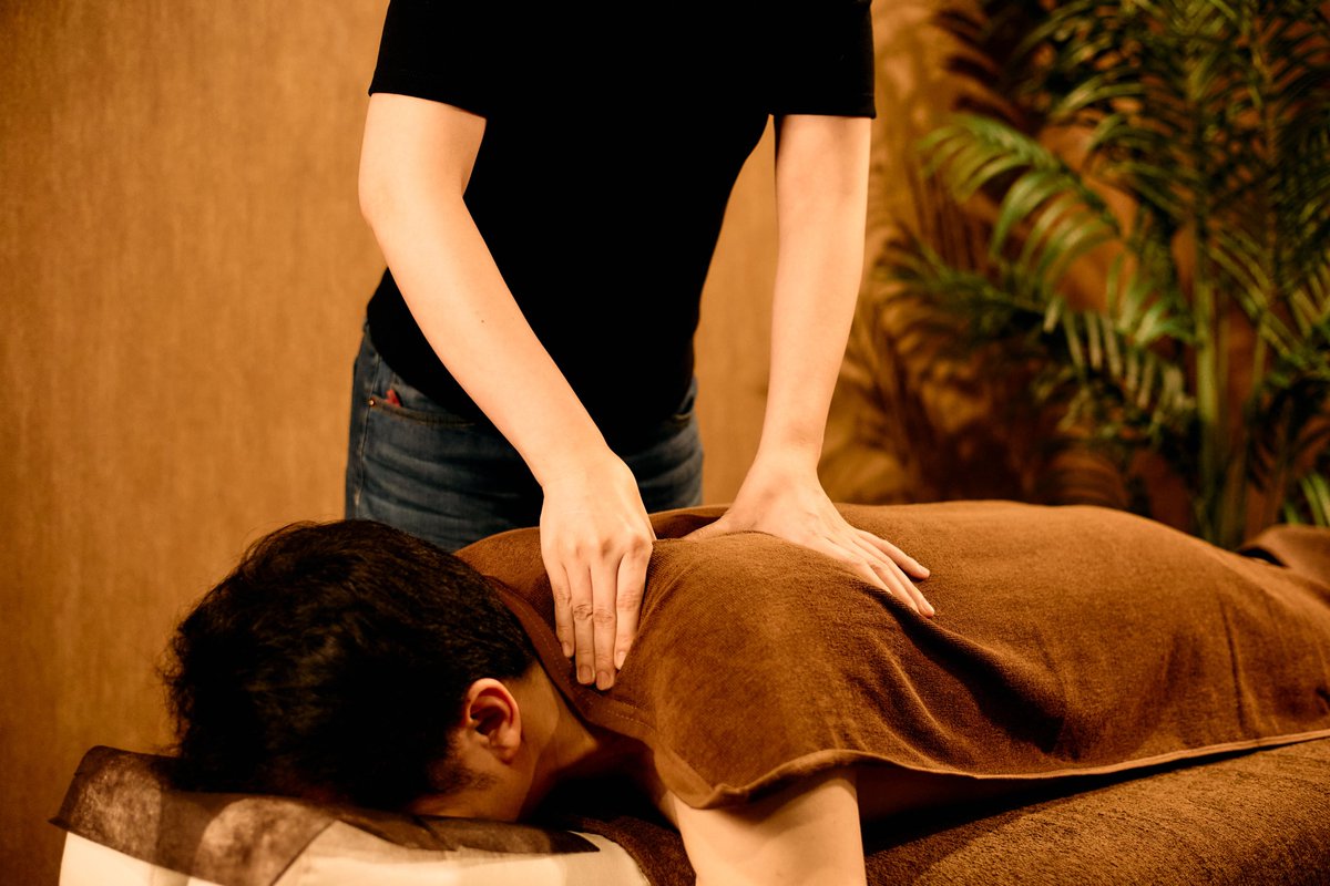 こんにちは！ほぐし処ささ木です。 当店では初回ご来店の後に、口コミを投稿していただくと次回ご利用時にお会計500円OFFサービスを行っております。温かいお言葉はもちろん、ご指摘や今後のご要望などありがたく頂戴いたします。
宜しくお願い致します！
#もみほぐし
#すすきの
#リラクゼーション