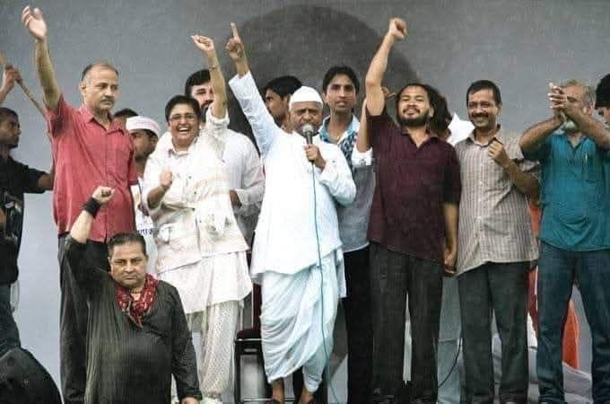 Priyaa_Purohit's tweet image. These goons destroyed India&apos;s beauty !! 

😵😵