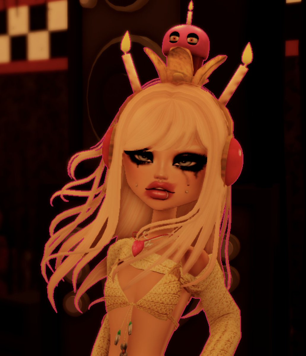 ItGirlBon's tweet image. spend five nights w/ us 🥺

#roblox #robloxmodel #fnaf