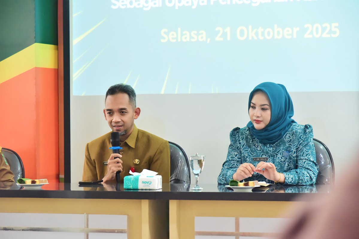 Program pemeriksaan kanker di Lumajang menunjukkan bagaimana akses layanan gratis, edukasi komunitas, dan kesadaran kolektif bersinergi untuk membangun masyarakat yang proaktif terhadap kesehatan. Selasa (21/10/2025).

baca selengkapnya: portalberita.lumajangkab.go.id/main/baca/aXKH…