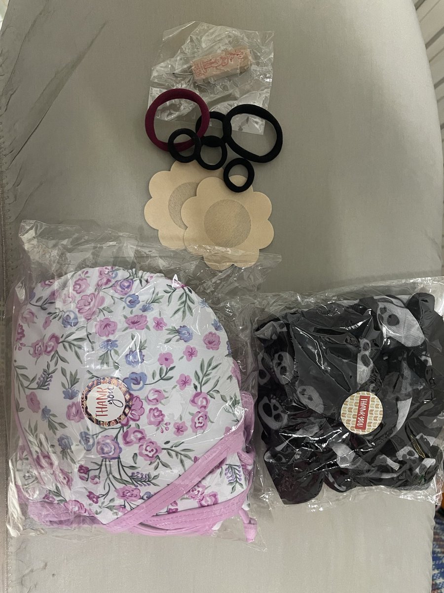 ร้านนี้ชุดที่ได้ถูกใจทุกชุด ไม่เคยทำให้ผิดหวัง ส่วนของแถมก็ถูกใจมิใช่น้อย🥰😍 ขอบคุณค่ะ <a href="/obrixo63/">✨ oBrixo SHOP ✨ // ขายทุกอย่าง</a>