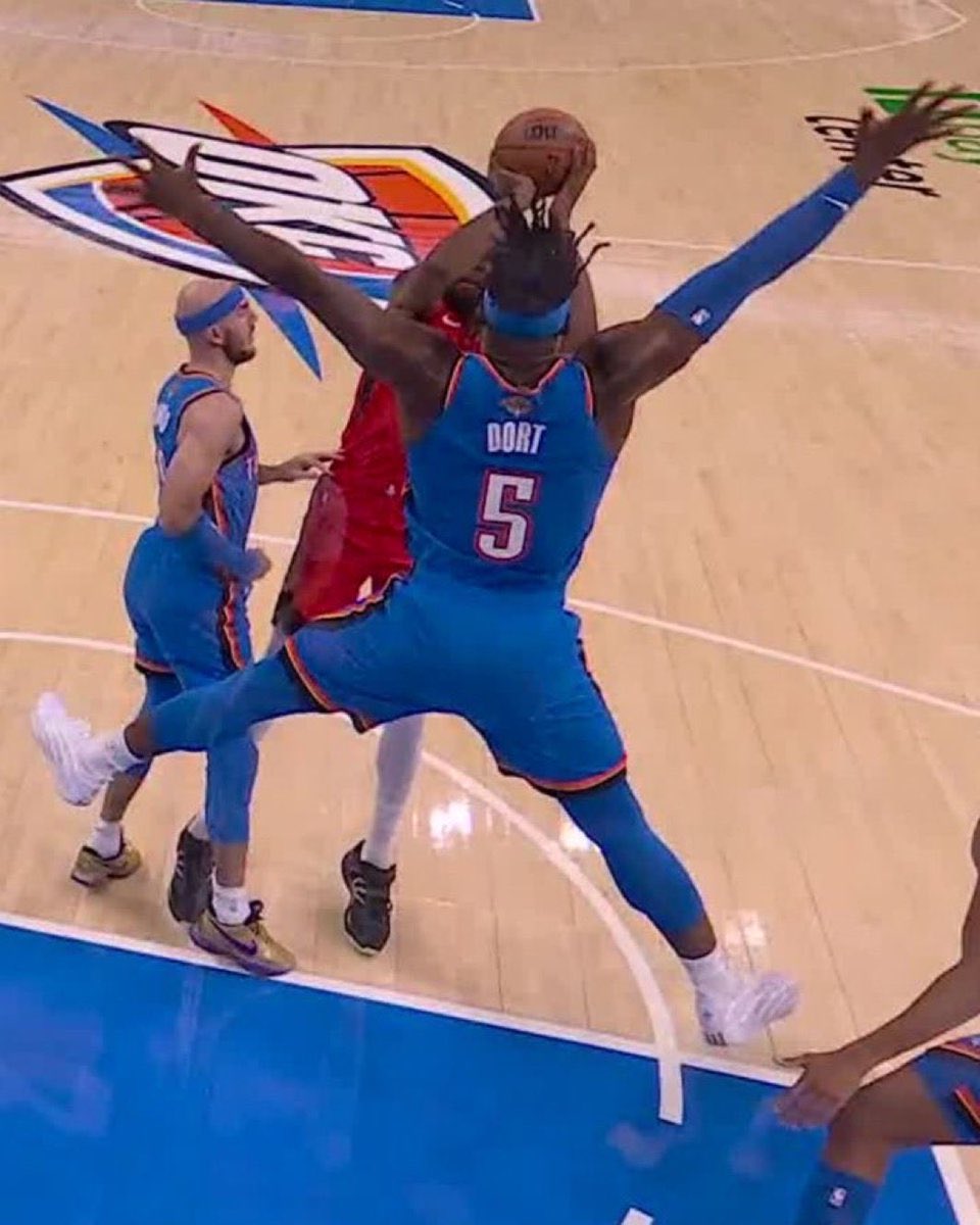 Kevin Durant is so unguardable, he had Lu Dort trying out new defensive stances 😭 